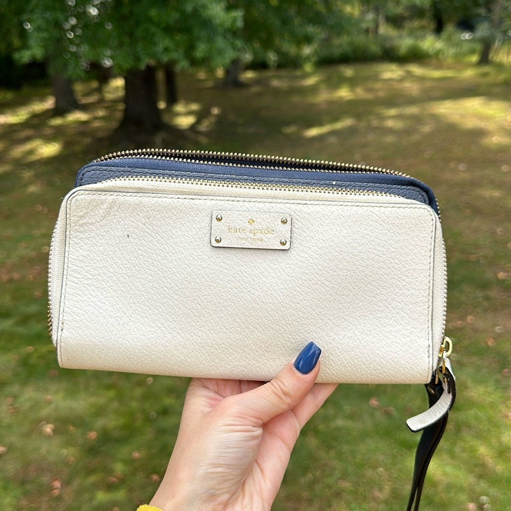 Kate spade Grove Street Anita Wallet wristlet